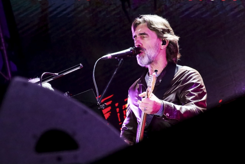 Вячеслав Бутусов