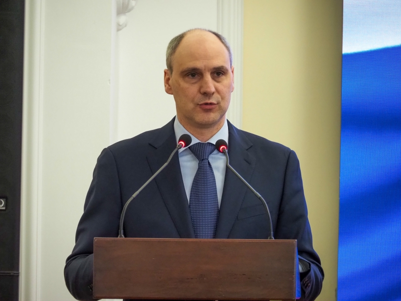 Денис Паслер