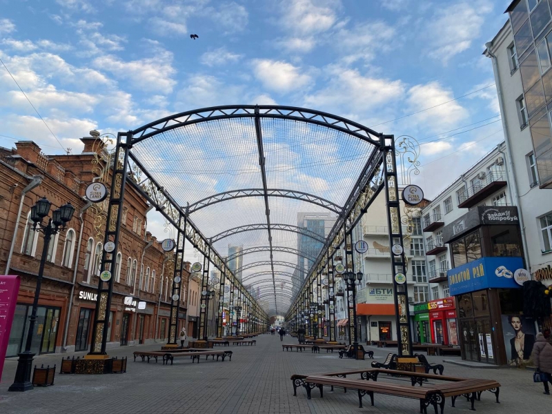 Медиаэкран был установлен на улице Вайнера к 300-летию Екатеринбурга