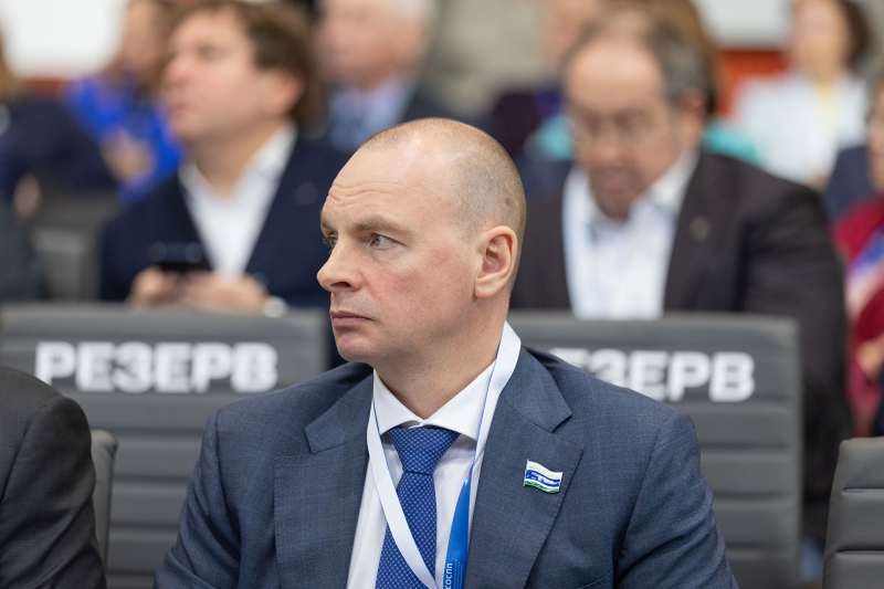 Григорий Бачериков в нынешнем составе областного парламента представляет КПРФ