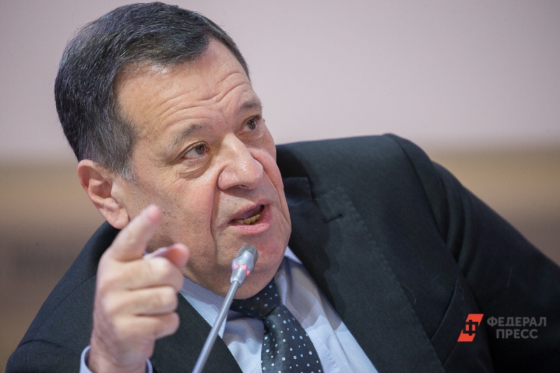 Андрей Макаров