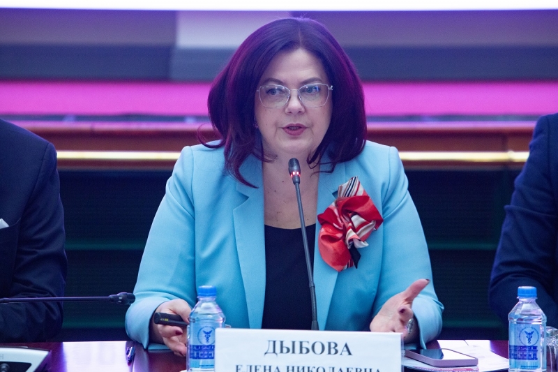 Елена Дыбова