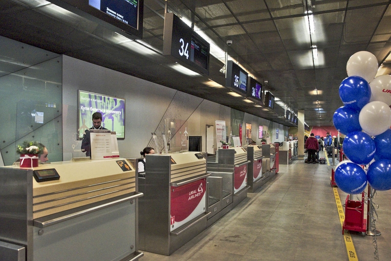 В аэропорту Кольцово развернута мобильная приемная прокуратуры