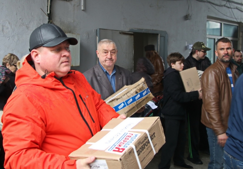 В формировании шестой партии гуманитарного груза приняли участие депутаты Думы города Владивостока