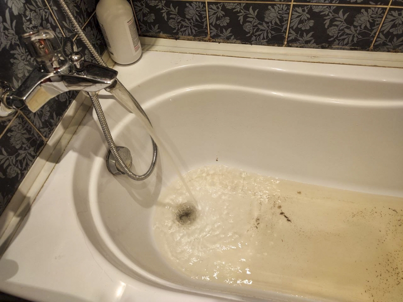 Грязная вода