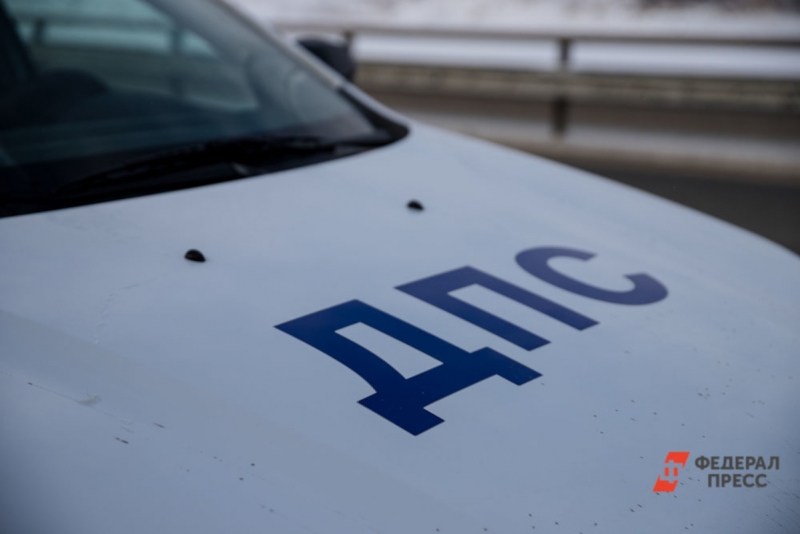 Стражи порядка устанавливают обстоятельства и причины произошедшей аварии