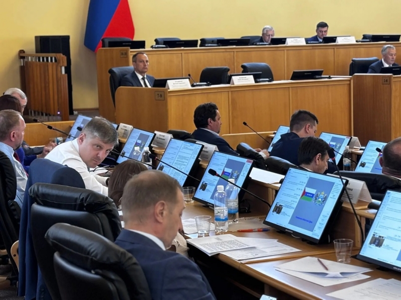 Депутаты заслушали доклад губернатора о работе правительства Тюменской области