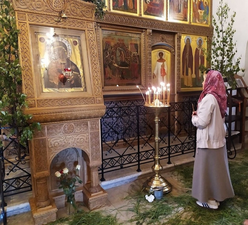 троица
