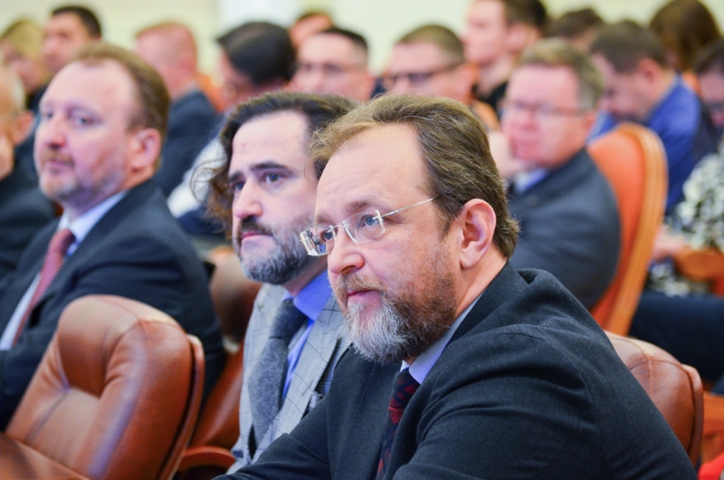 Депутатский состав свердловского парламента может заметно измениться, полагают эксперты