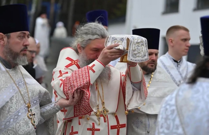 Освящение храма провел митрополит Евгений
