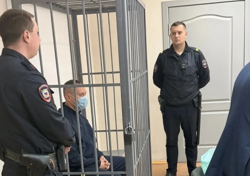 Артема Кротова отправили под домашний арест