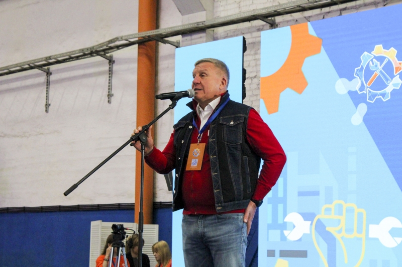 Алексей Бобров