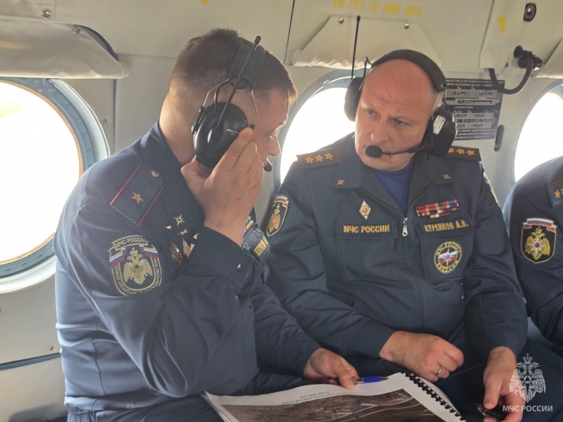 Глава МЧС России Куренков проверил ликвидацию последствий атаки на Туапсе