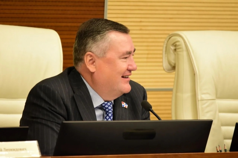 Валерий Сухих