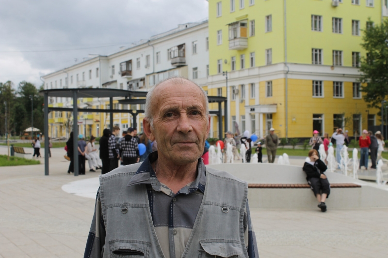 Александр Николаев