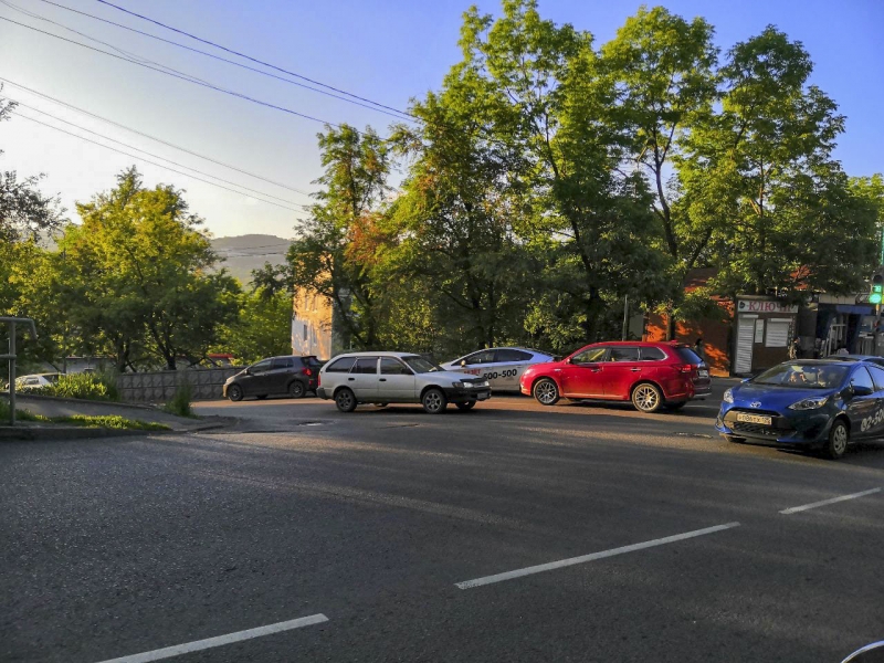 Автомобили