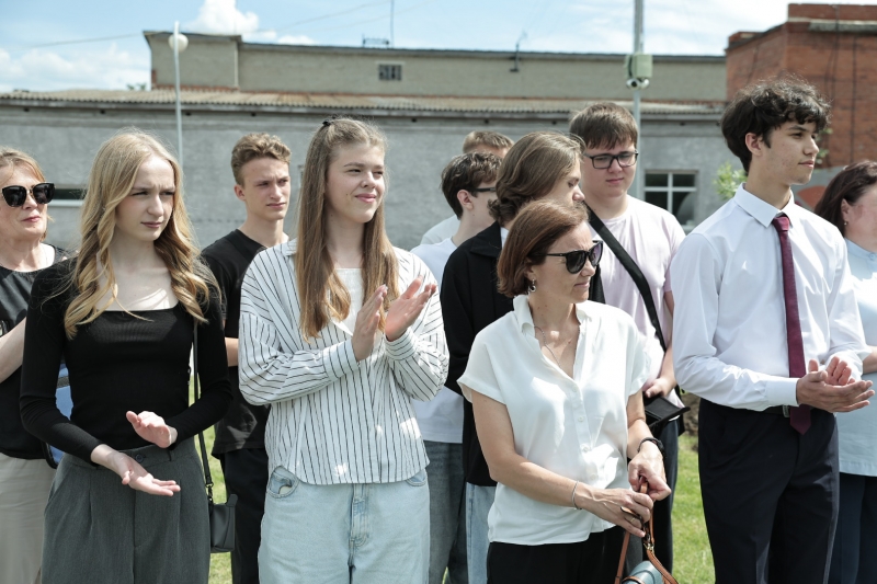 Людмила Бабушкина пожелала выпускникам сделать правильный выбор