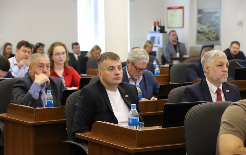 Андрей Брик отчитался о работе думы в 2025 году