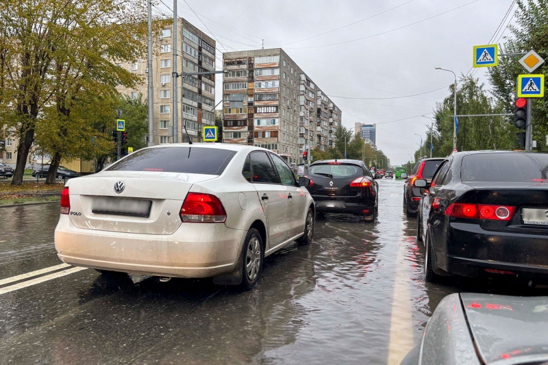 вода