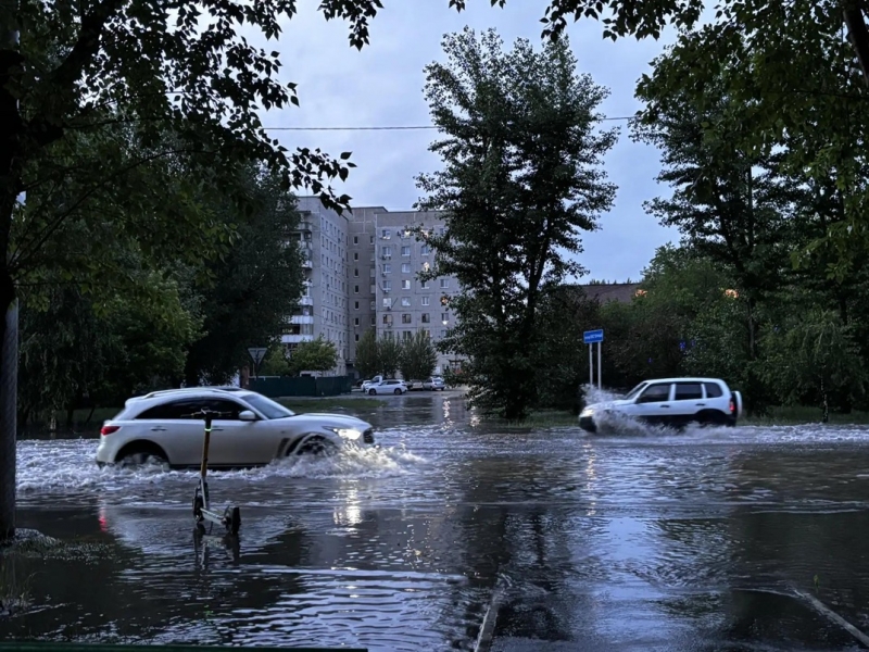Не справились со стихией инженерные системы централизованного отведения дождевой воды в городе