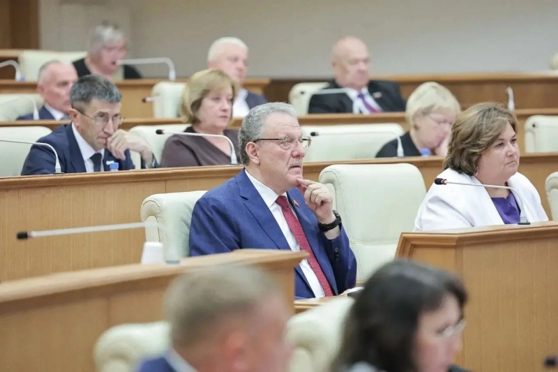 Людмила Бабушкина собрала в областном парламенте муниципальных депутатов