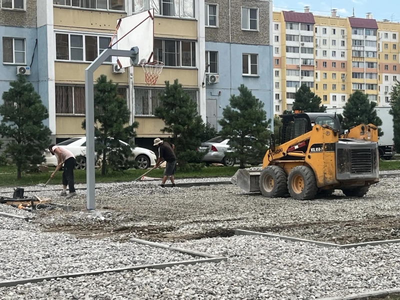 Набережная пользуется популярностью у жителей всех районов города