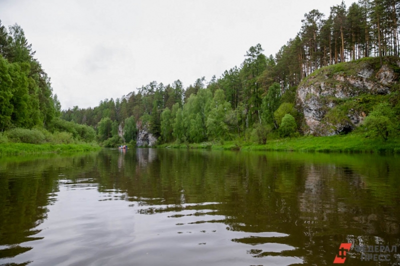 Река