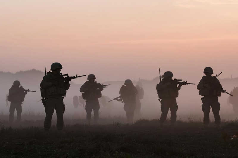 Военные