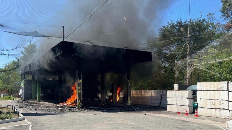 Очевидцы подтверждают факты попадания по объектам