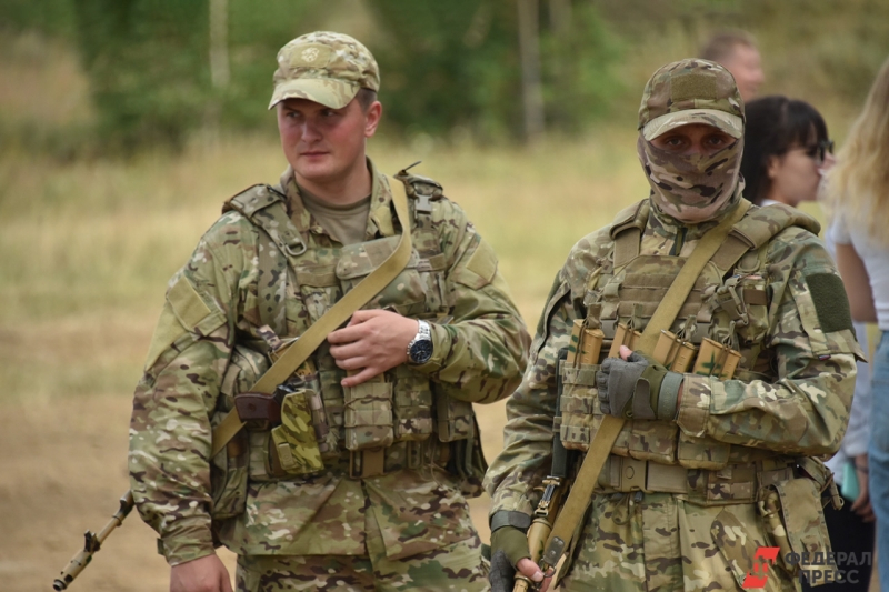 Военные