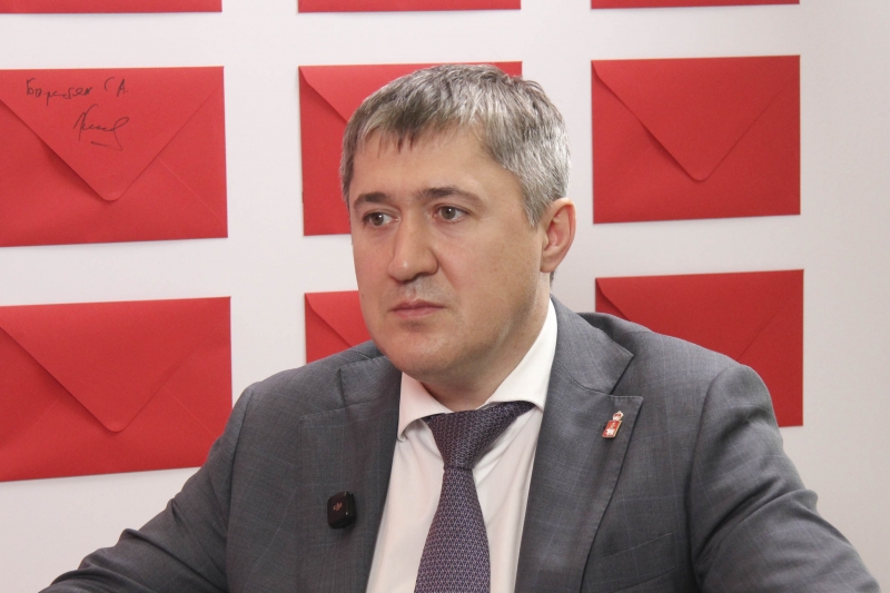 Дмитрий Махонин
