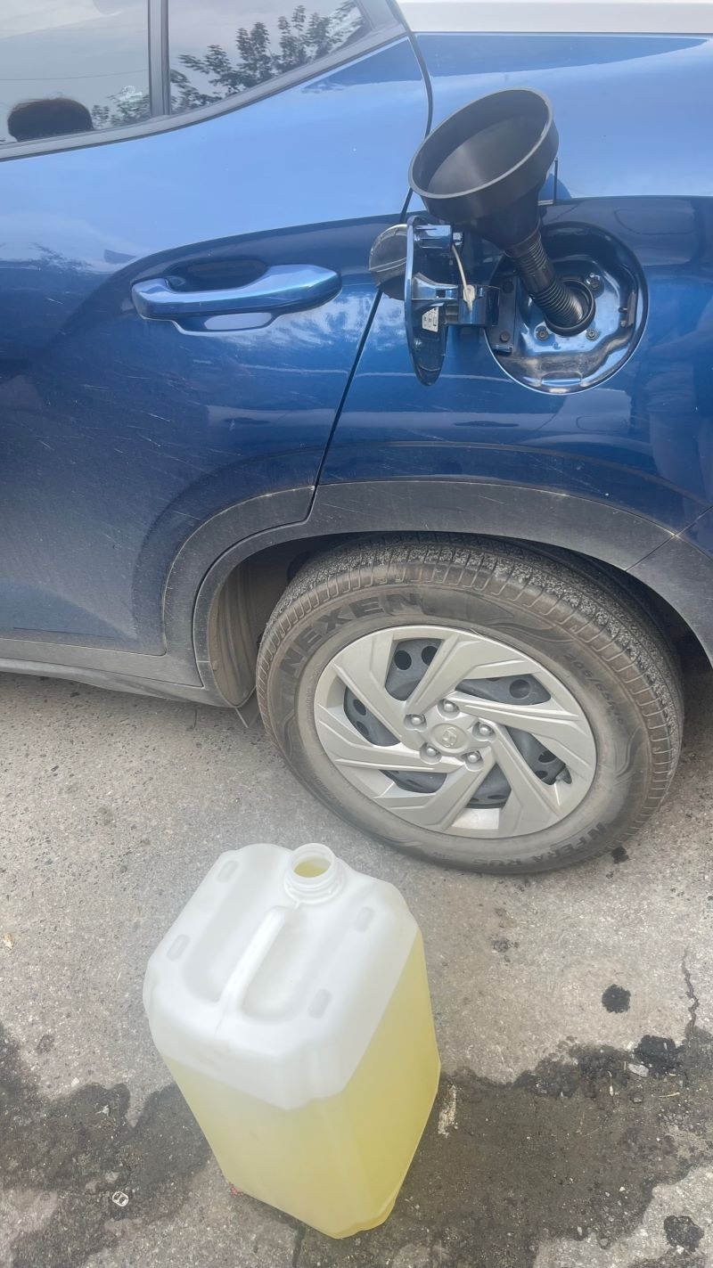 Заправка обошлась горожанке почти в тройную цену