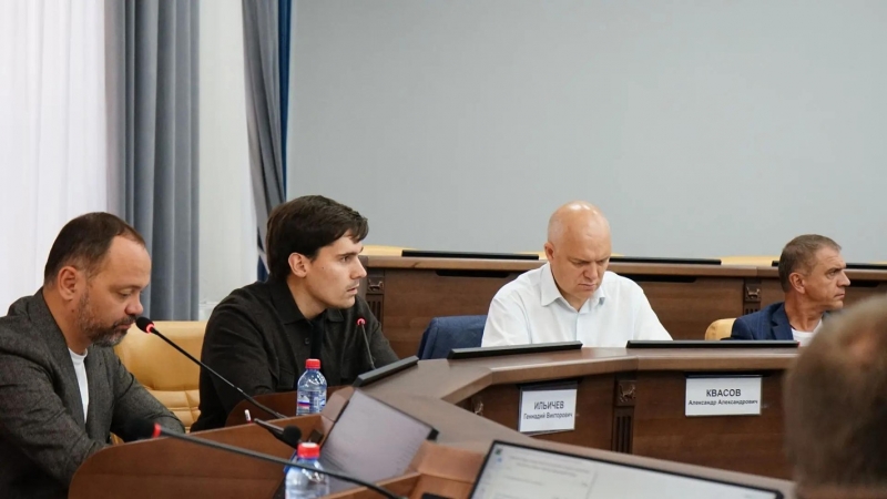 Депутаты