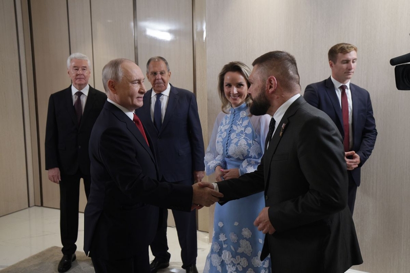 Путин и члены ЕР