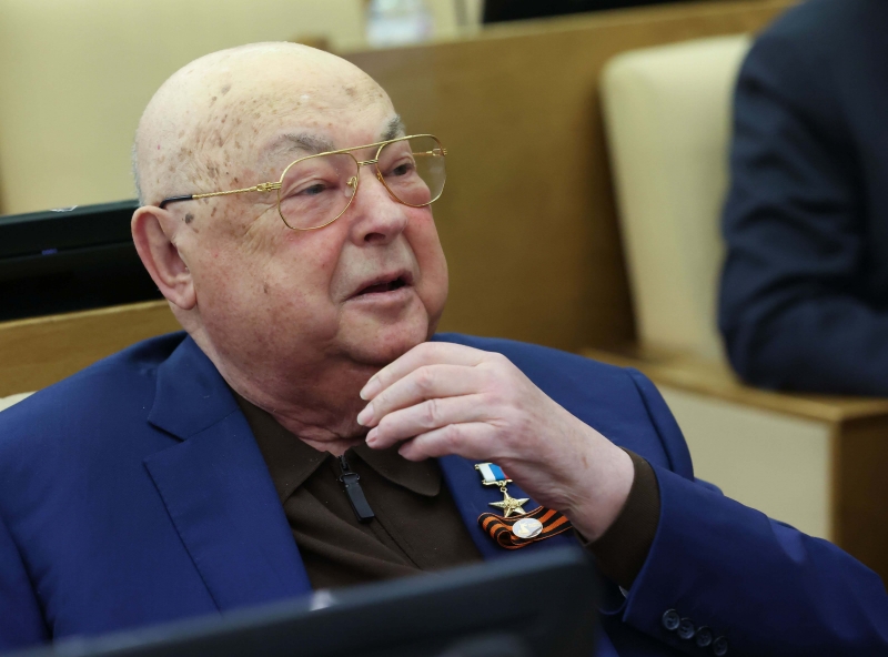 Петров поблагодарил Ресина, Терешкову и Зюганова за оказанное доверие