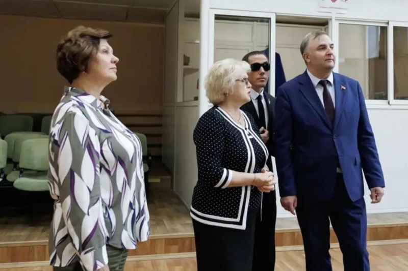 депутаты
