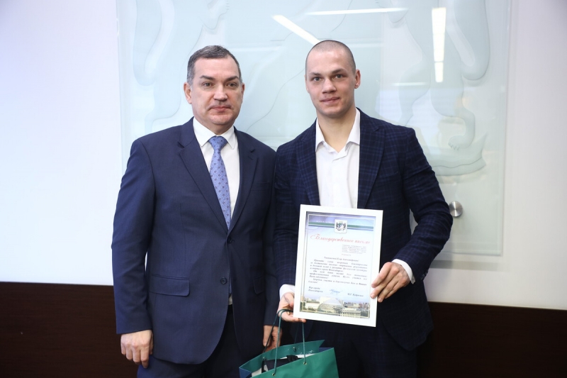 спортсмены
