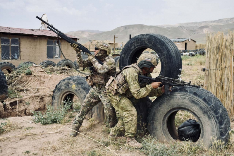 военные
