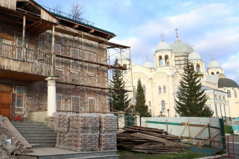 Духовную столицу Урала посетили губернатор Денис Паслер и представители Фонда святой Екатерины