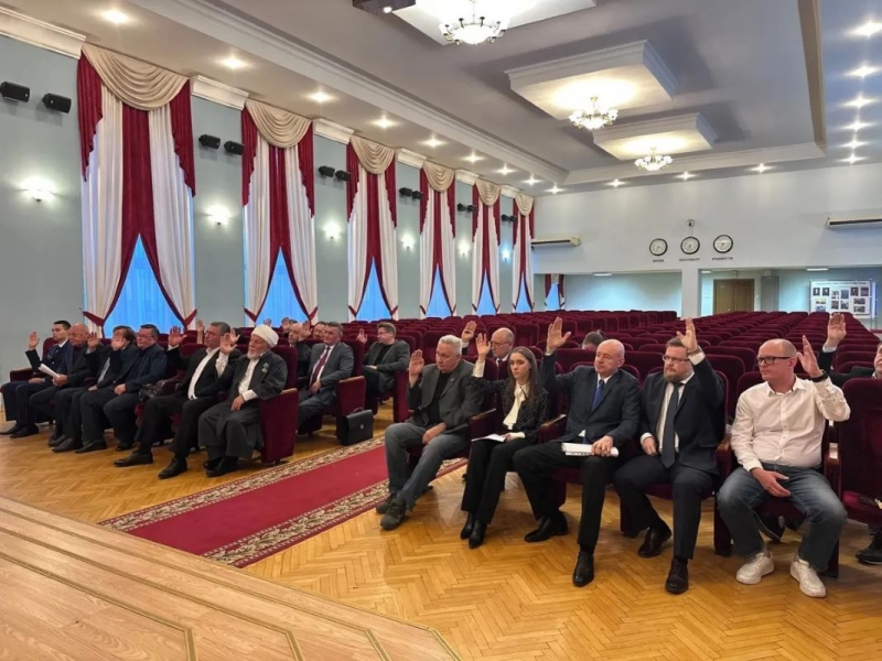 Собравшихся поприветствовал лично глава ГУ МВД Александр Мешков