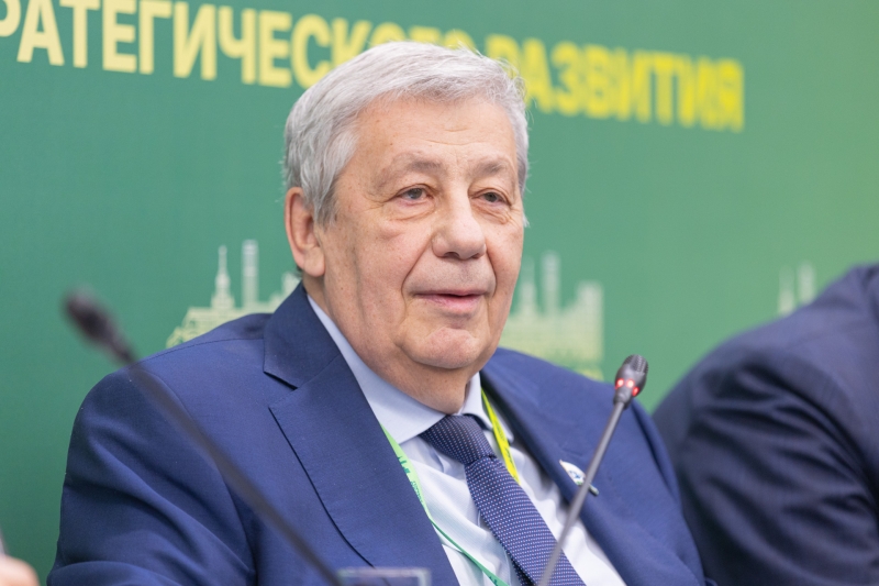 Аркадий Чернецкий