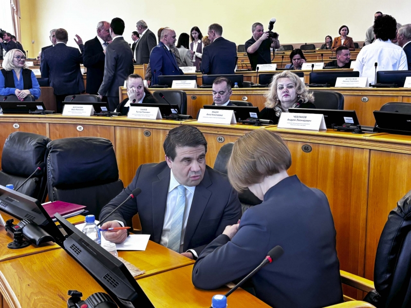 Теперь в Тюменской облдуме пять фракций