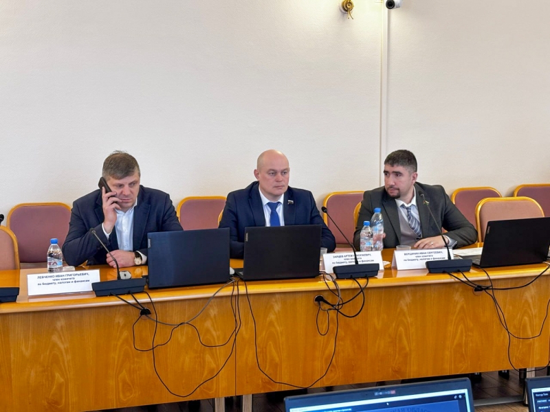 Теперь в Тюменской облдуме пять фракций