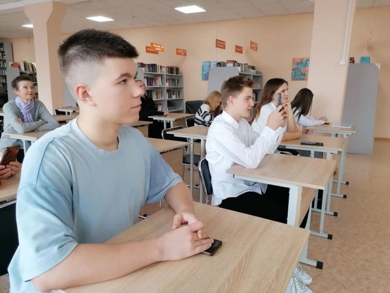 школьники