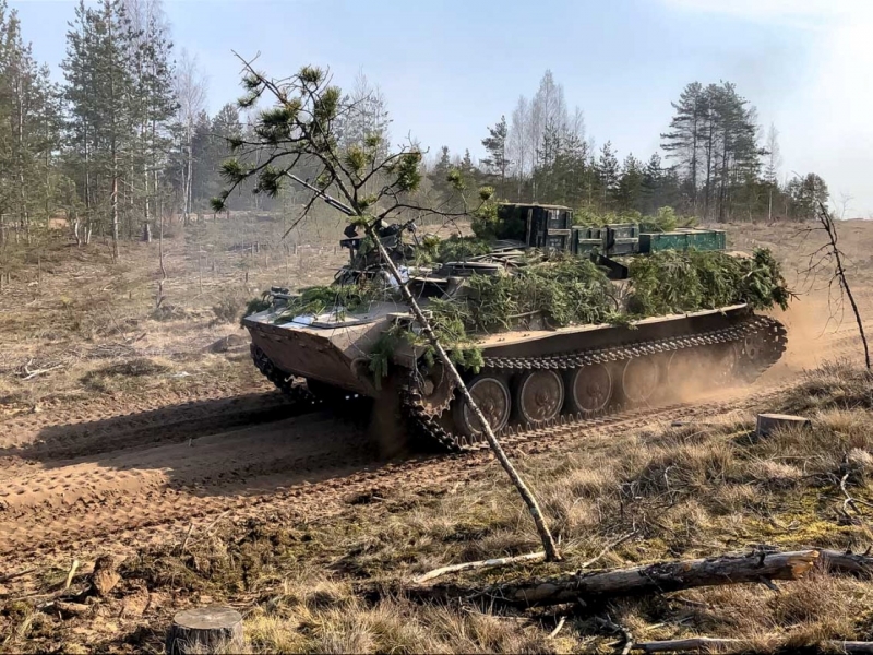 Военные