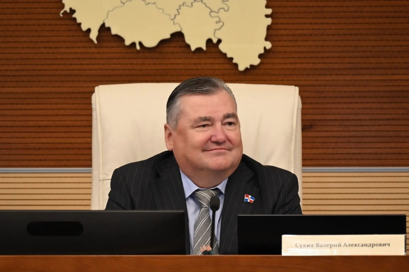 Валерий Сухих
