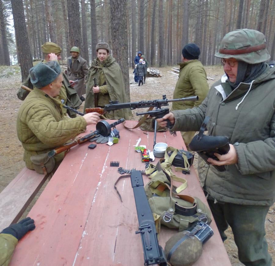 Иркутское военное. День военного реконструктора. Военные Иркутск. Реконструкторы Иркутск. Реконструкция войны в Иркутске.